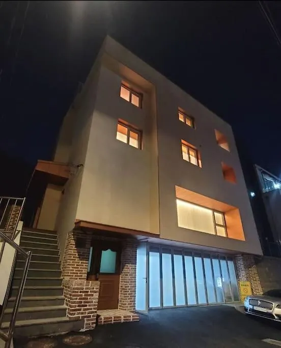 Palm Tree Villa Myeong-Dong 301 سيول شقة